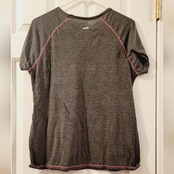 Athletic top - Picture 2 of 3